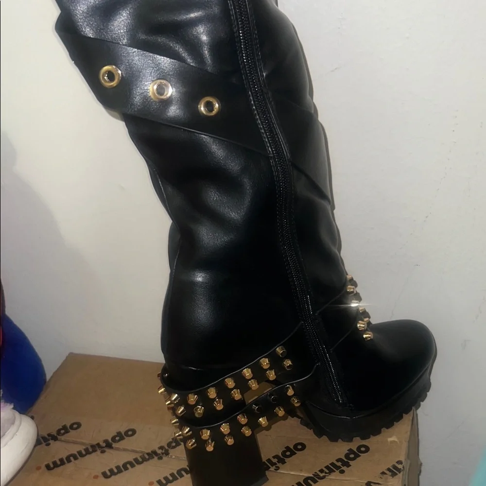 Dolce Vita Black Heeled Boots with Gold Accents - Picture 2 of 2